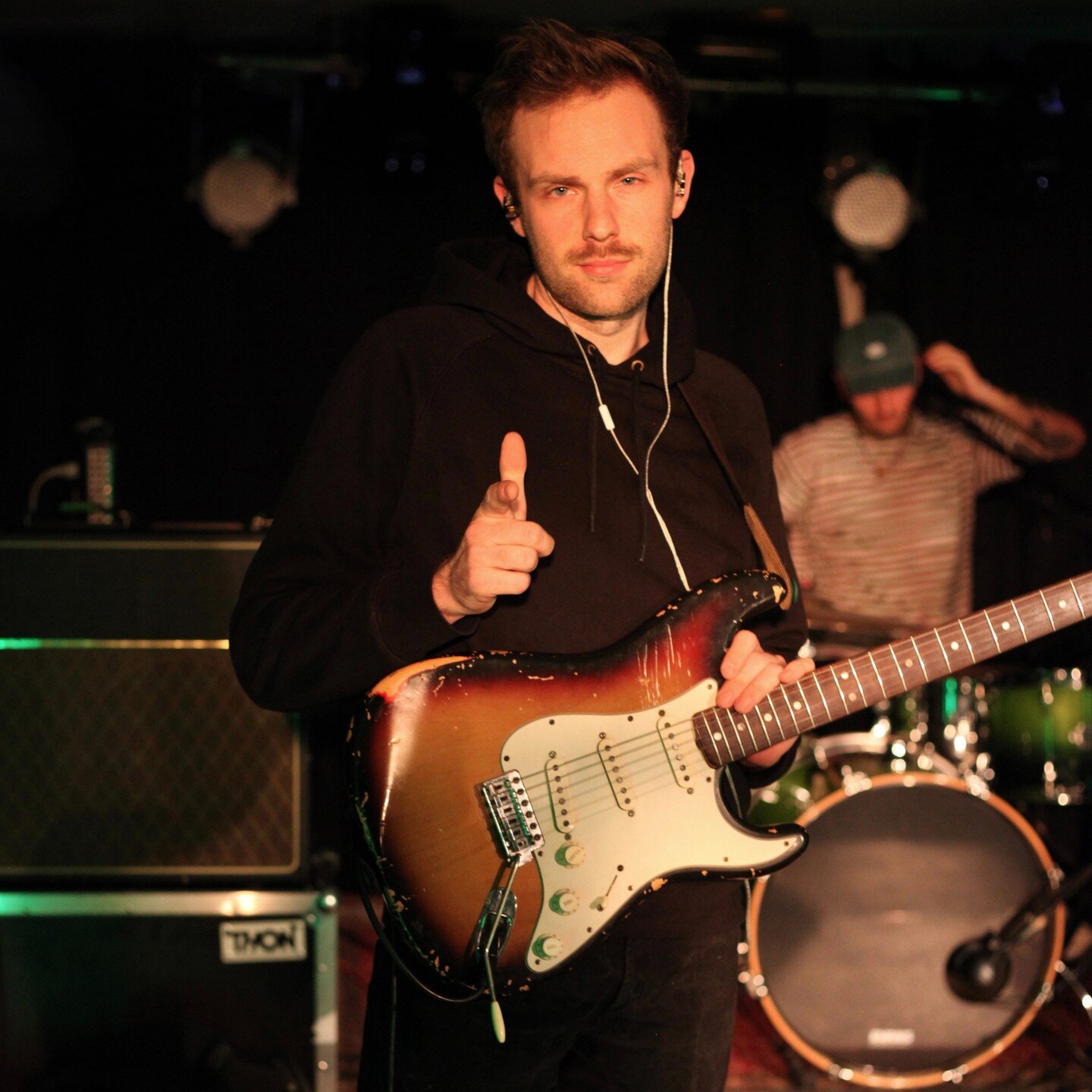 Bunt &amp; wild ging es letzten Freitag bei der Releaseshow her 🔥
Danke an alle die uns besucht haben - In Bochum gibt es in diesem Jahr, am 27.12, in der Rotunde noch eine gro&szlig;e letzte Sause f&uuml;r's Jahr 2023.
Danke auch an @jules.schwoe